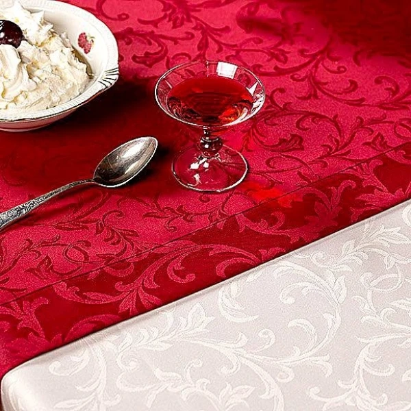 Bieżnik plamoodporny z mankietem O5 Ares bordowy (11)